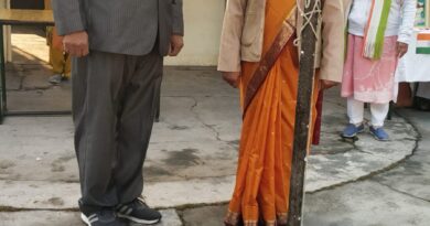 मां शारदा की आराधना के साथ धूमधाम से मनाया 74 वां गणतंत्र दिवस