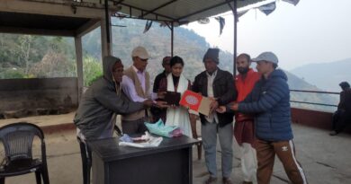 बंतोली की बेटी कुसुम फर्त्याल ने बढ़ाया क्षेत्र का मान, जेआरएफ में 99.5 अंक हासिल कर गांव में बना गौरव का माहौल।