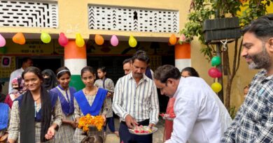 मंगलौर के सरकारी स्कूलों में मना ‘प्रवेशोत्सव’, चेयरमैन मोहिउद्दीन अंसारी ने बच्चों का किया भव्य स्वागत