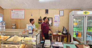 जनपद में खाद्य पदार्थों में किसी भी प्रकार से कोई मिलावट न हो, इसके लिए जिलाधिकारी मयूर दीक्षित ने खाद्य सुरक्षा विभाग को निरंतर छापेमारी की कार्यवाही के निर्देश दिए गए है