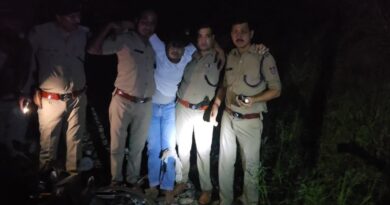 कोतवाली नगर पुलिस एवं बदमाश के बीच औद्योगिक क्षेत्र में हुई मुठभेड़ में गिरफ्तार अभियुक्त, एक बदमाश फरार